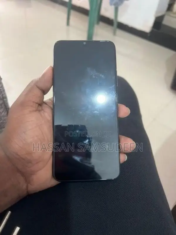 Realme C11 (Used)
