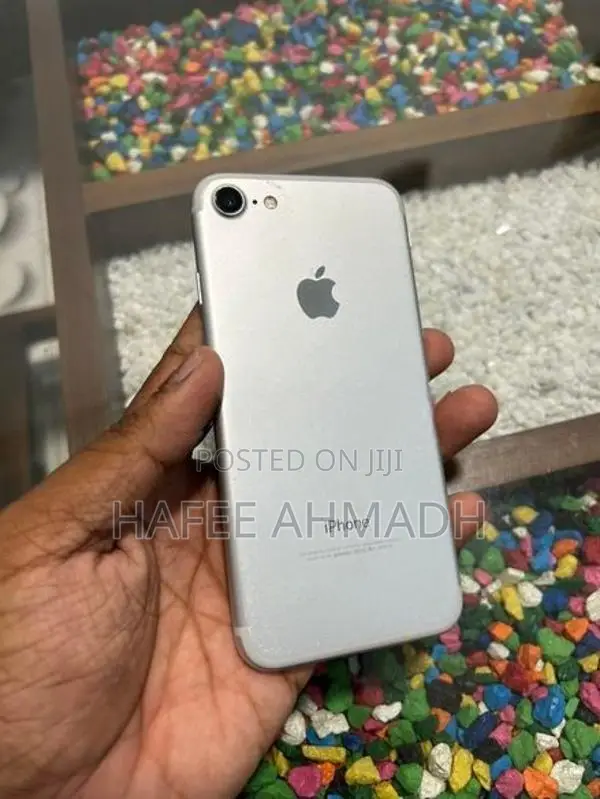 Apple iPhone 7 (Used)