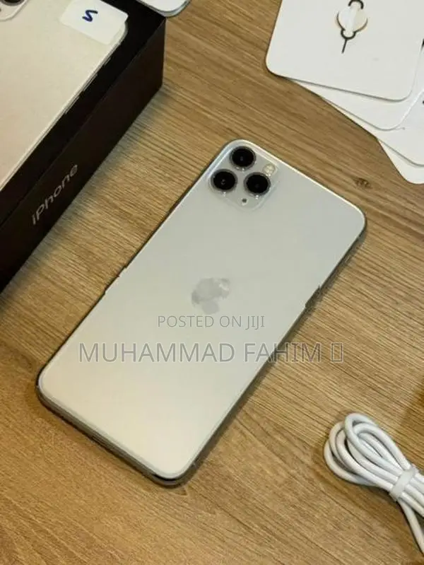 Apple iPhone 11 Pro Max 256GB (Used)