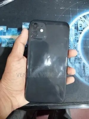 Apple iPhone 11 (Used)