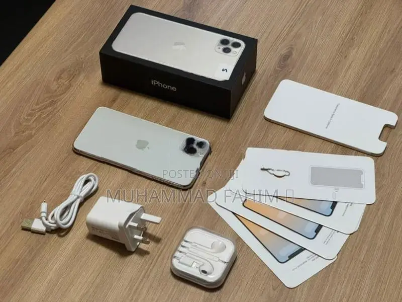 Apple iPhone 11 Pro Max 256GB (Used)