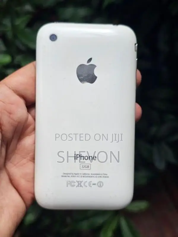 Apple iPhone 3GS (Used)