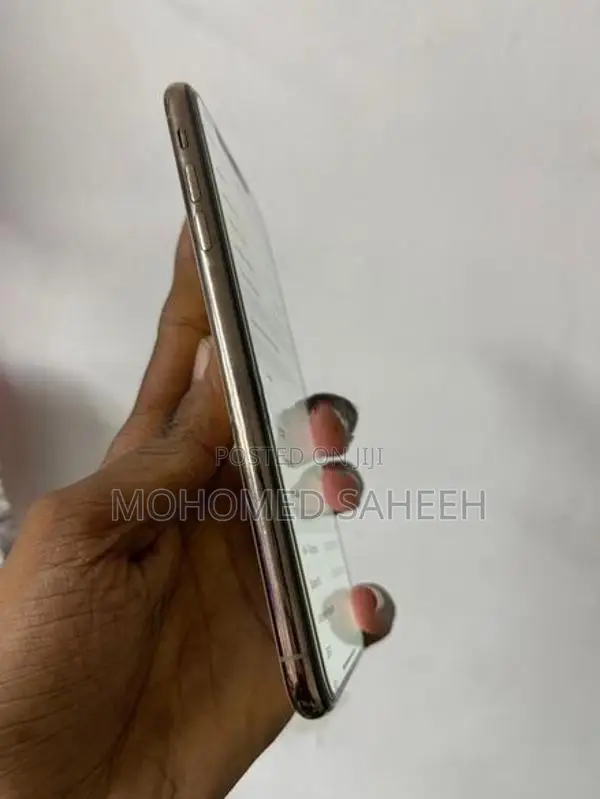 Apple iPhone XS Max Gold (Used)
