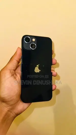 Apple iPhone 13 (Used)