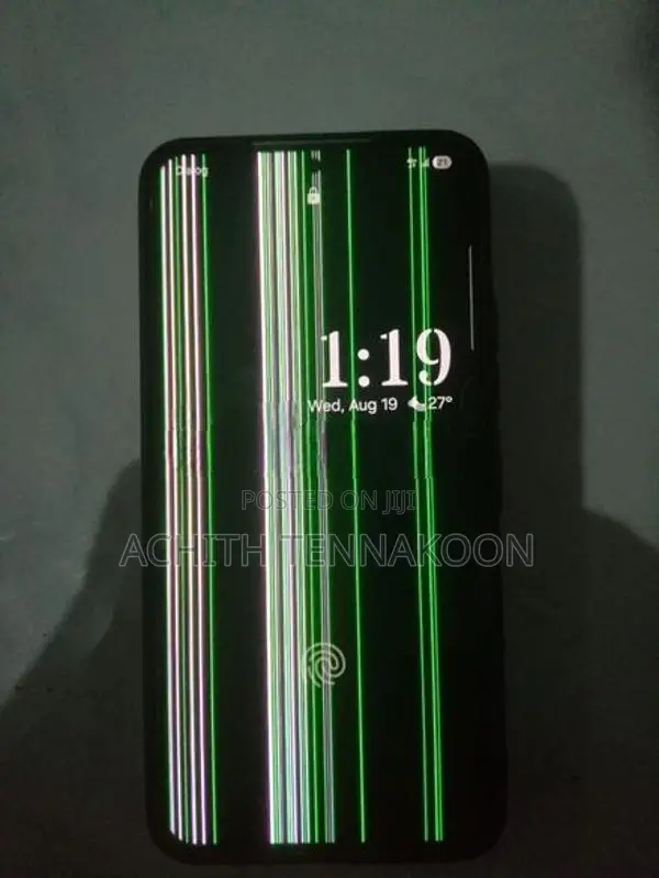 Samsung Galaxy S22 (Used)