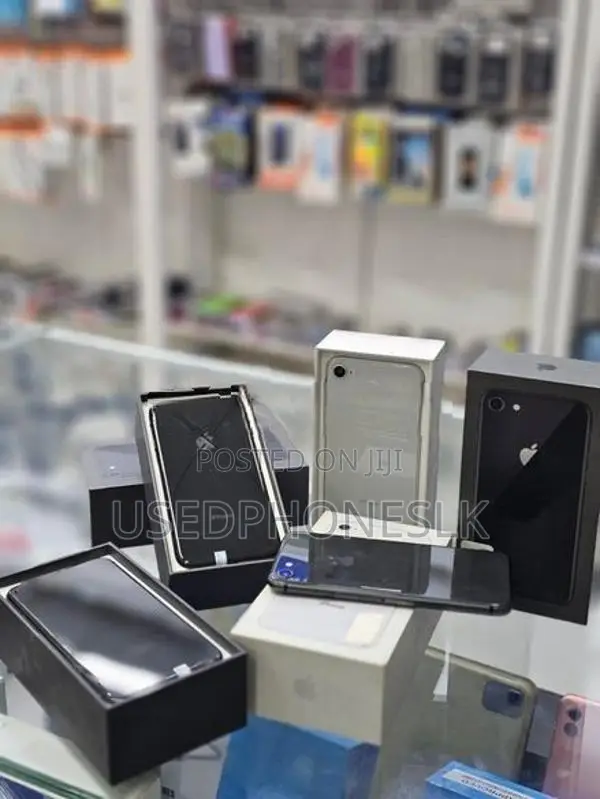 Apple iPhone 8 64GB (Used)