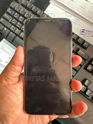 Apple iPhone X (Used)