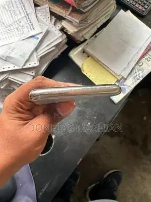 Apple iPhone X (Used)