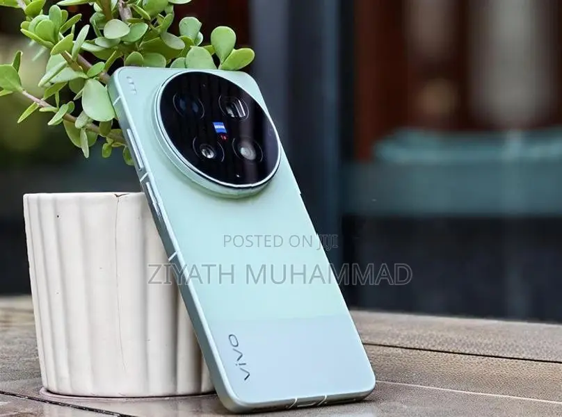 Vivo X300 Ultra 512/16GB (Used)