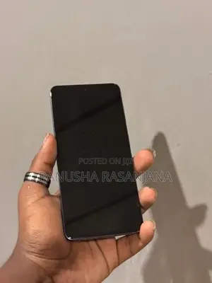 Samsung Galaxy S21 5G (Used)
