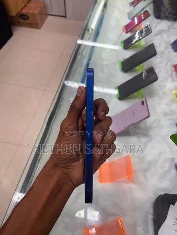 Apple iPhone 12 (Used)