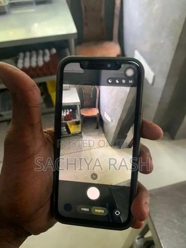 Apple iPhone 12 (Used)