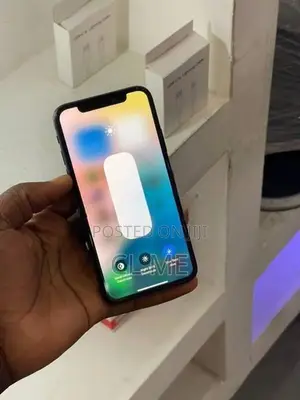 Apple iPhone XS  (Used)