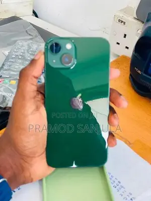 Apple iPhone 13 (Used)