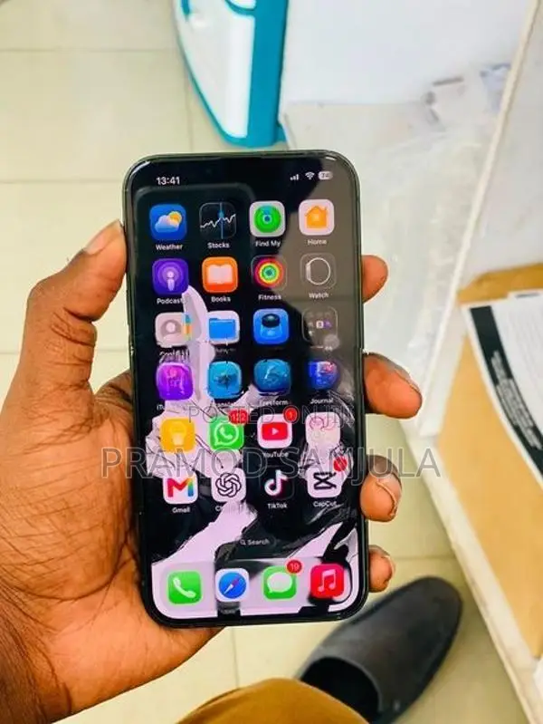 Apple iPhone 13 (Used)