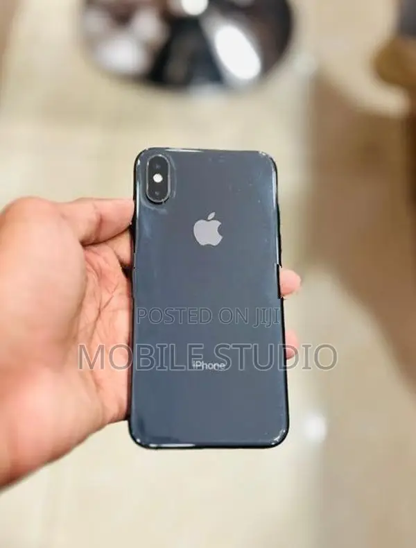 Apple iPhone XS (Used)