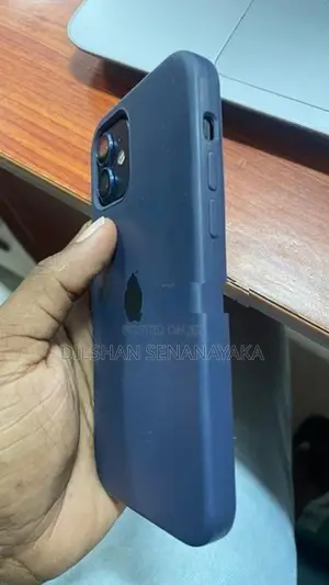 Apple iPhone 12 (Used)