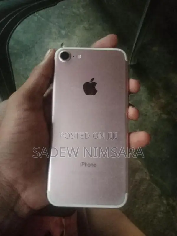 Apple iPhone 7 rose gold (Used)