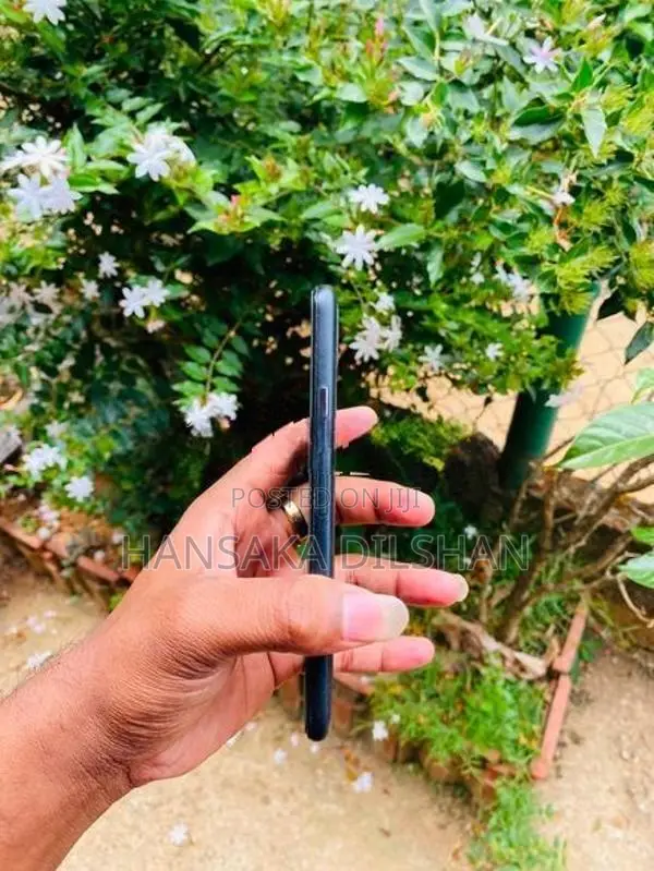 Google Pixel 5 (Used)