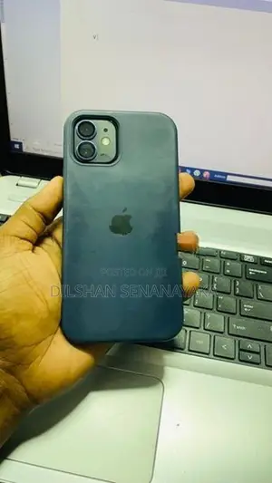 Apple iPhone 12 (Used)