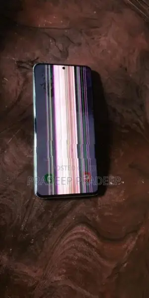 Samsung Galaxy S20 (Used)