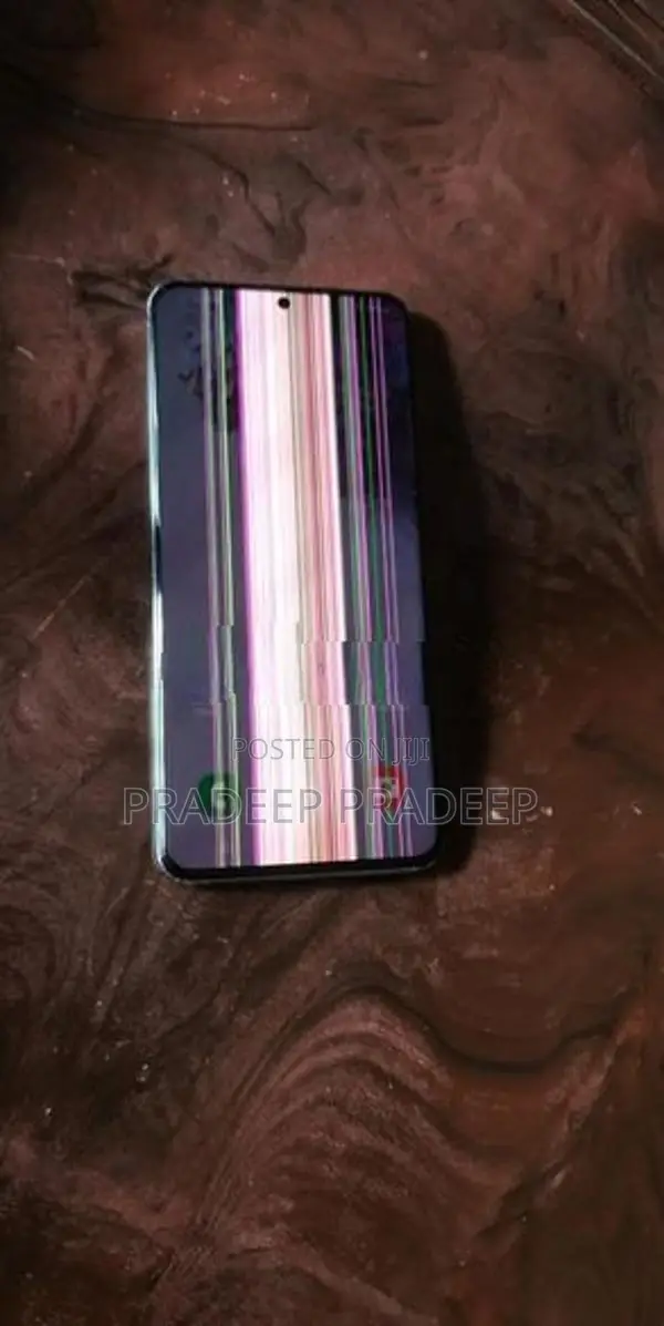 Samsung Galaxy S20 (Used)