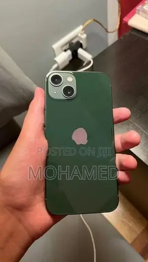Apple iPhone 13 (Used)