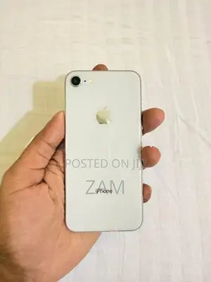 Apple iPhone 8 64GB white (Used)