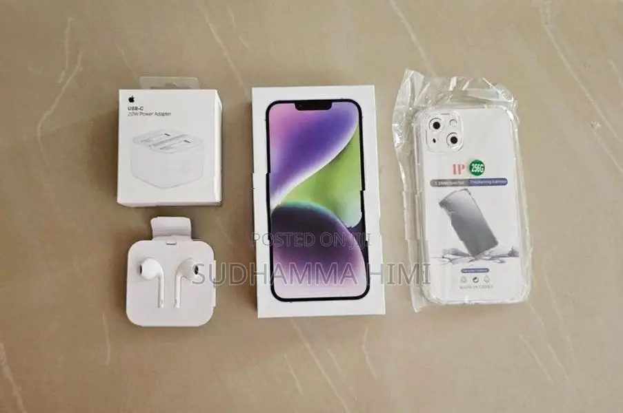 Apple iPhone 13 (Used)