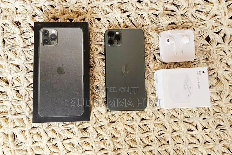 Apple iPhone 11 Pro Max (Used)