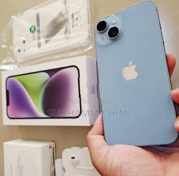 Apple iPhone 13 (Used)
