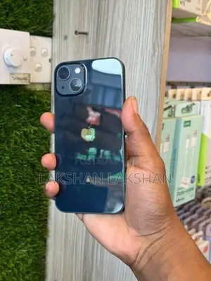 Apple iPhone 13 (Used)