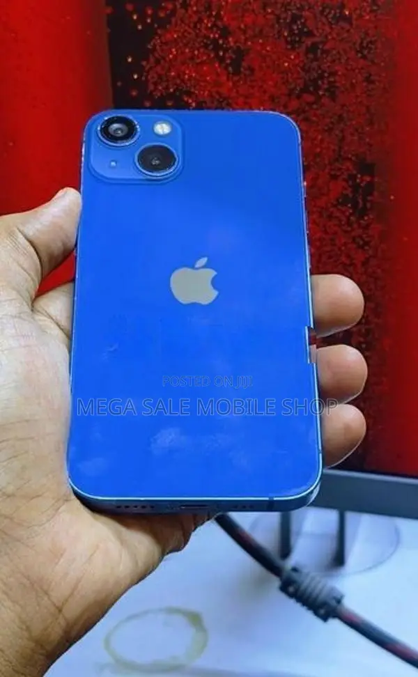 Apple iPhone 13 128GB (Used)