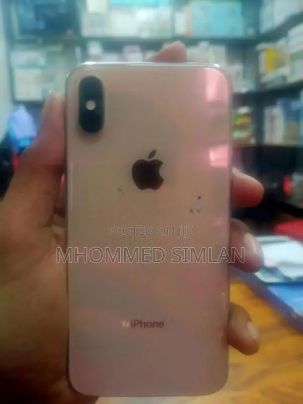 Apple iPhone XS (Used)
