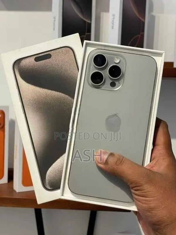 Apple iPhone 15 Pro Max 256GB (Used)
