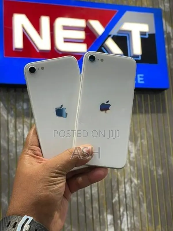 Apple iPhone SE 2 128GB (Used)