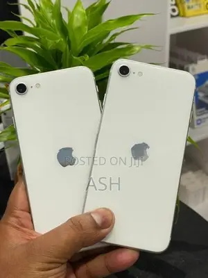 Apple iPhone SE 2 128GB (Used)