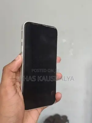 Apple iPhone 13 (Used)