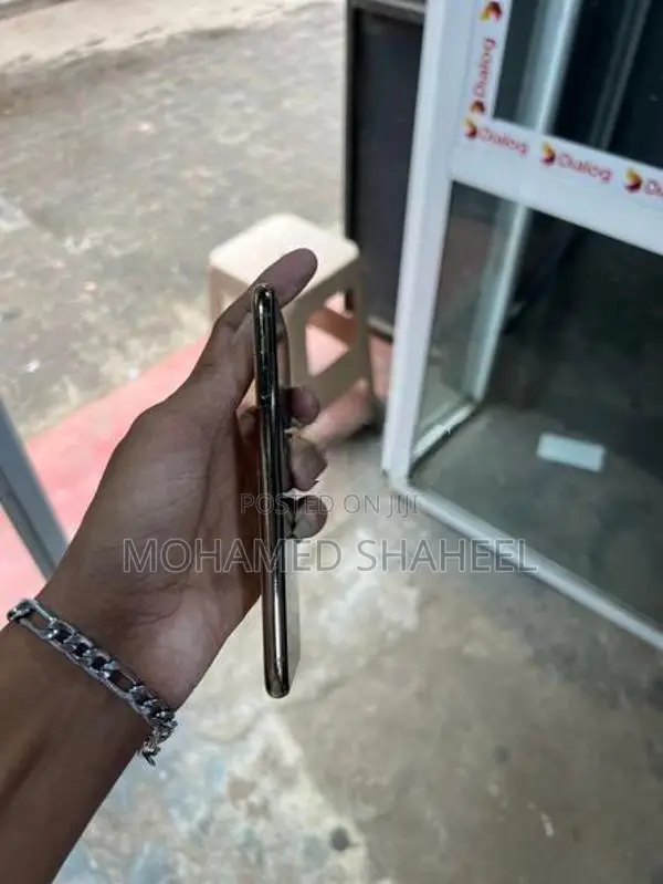 Apple iPhone 11 Pro (Used)