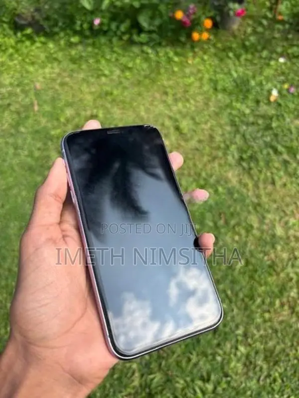Apple iPhone 11 (Used)