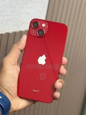 Apple iPhone 13 (Used)