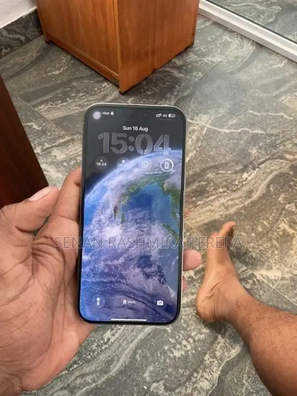 Apple iPhone 16 Pro Max (Used)