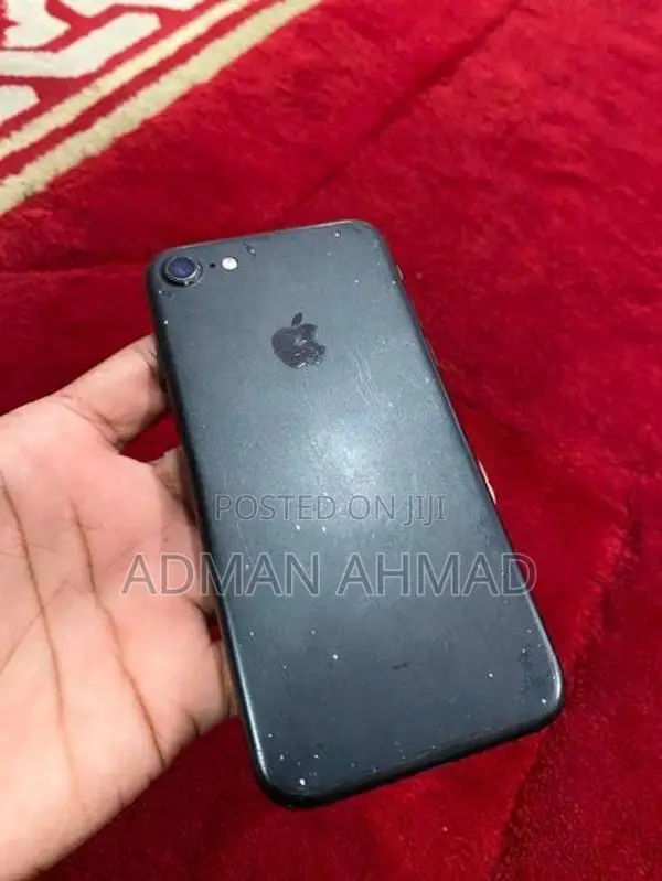 Apple iPhone 7 (Used)