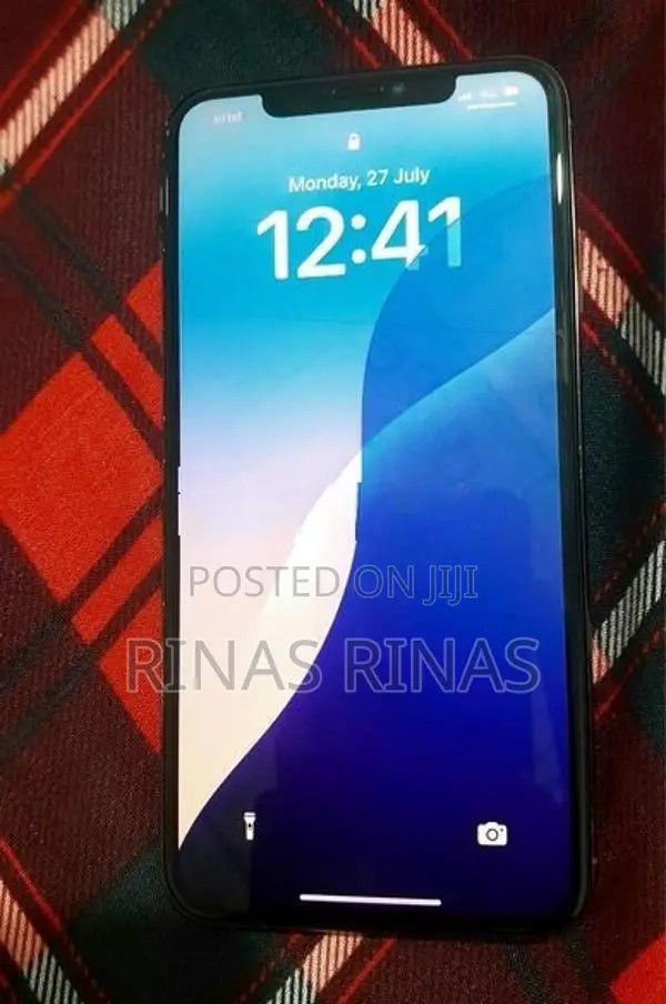 Apple iPhone XS Max (Used)