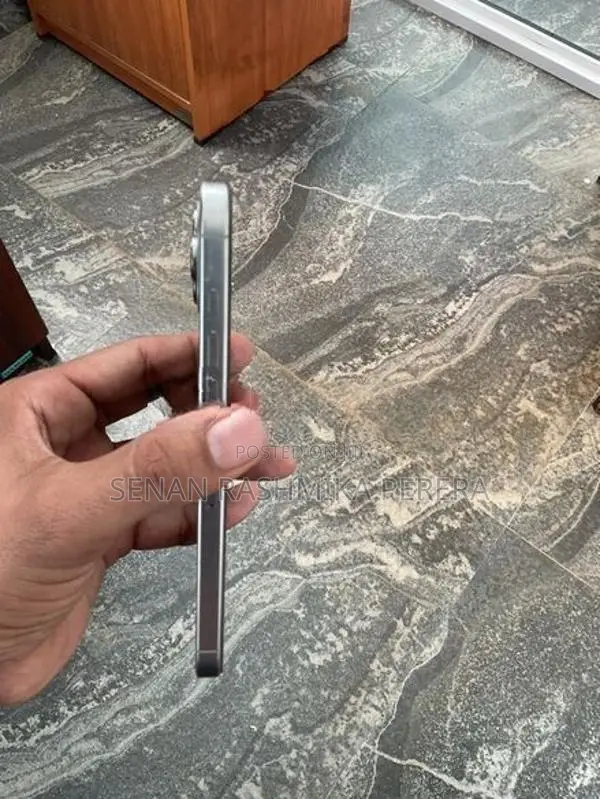 Apple iPhone 16 Pro Max (Used)