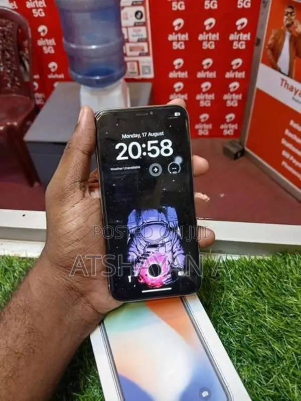 Apple iPhone X (Used)