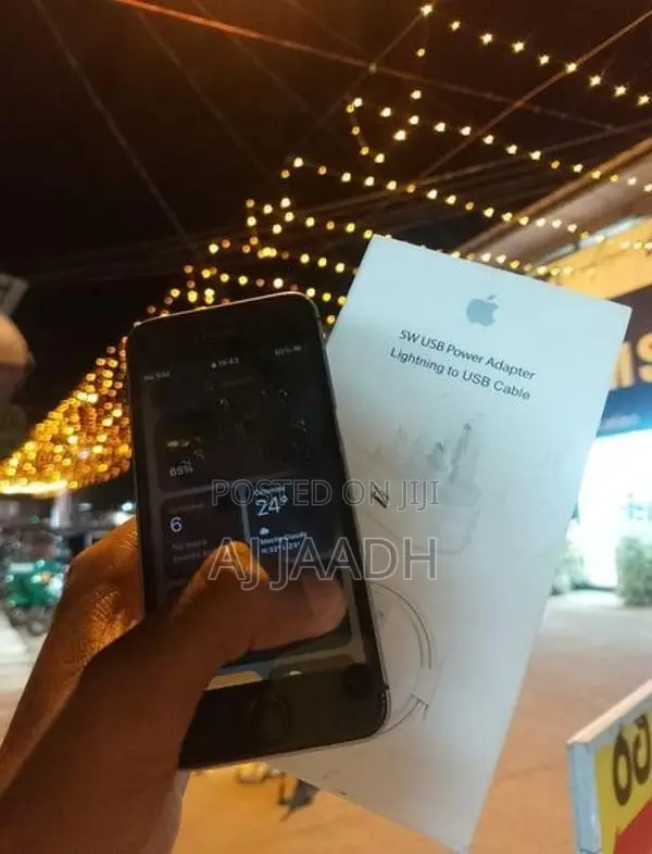Apple iPhone SE (Used)