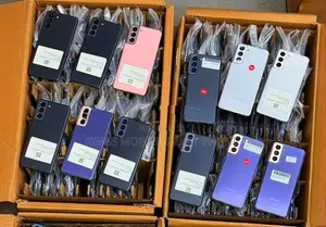 Samsung Galaxy S21 5G 256GB (Used)