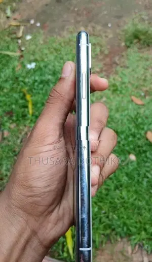 Apple iPhone XS (Used)