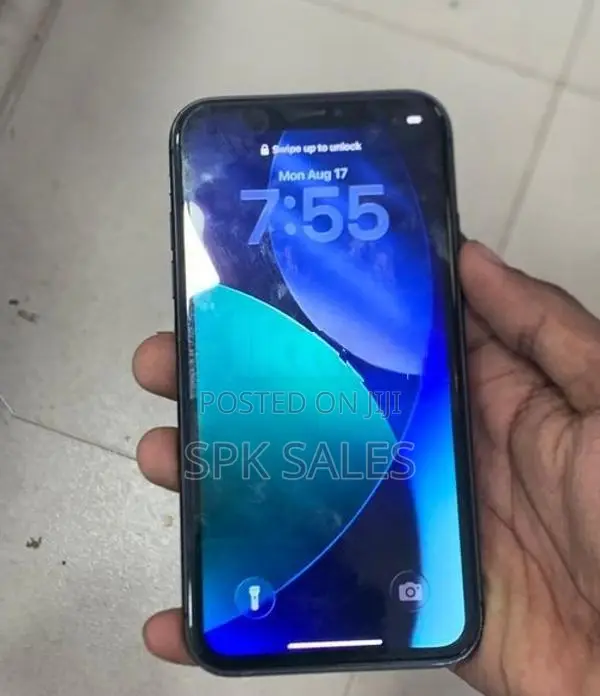 Apple iPhone 11 (Used)